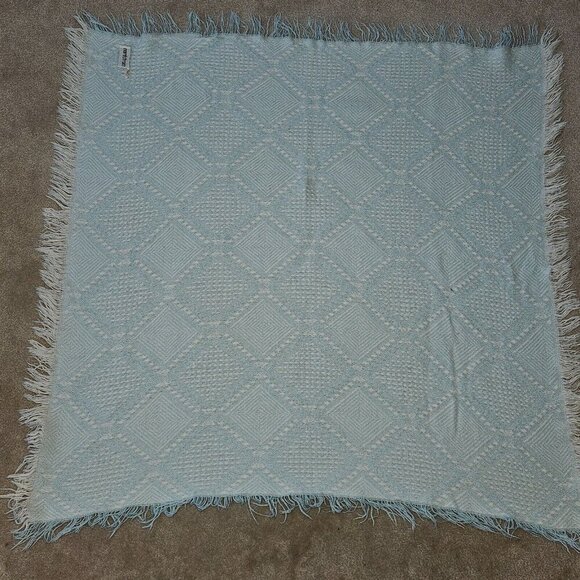 VTG Nordstrom Knit Baby Blanket Acrylic Blue White Diamond Pattern Fringe 33x33 - Picture 5 of 6